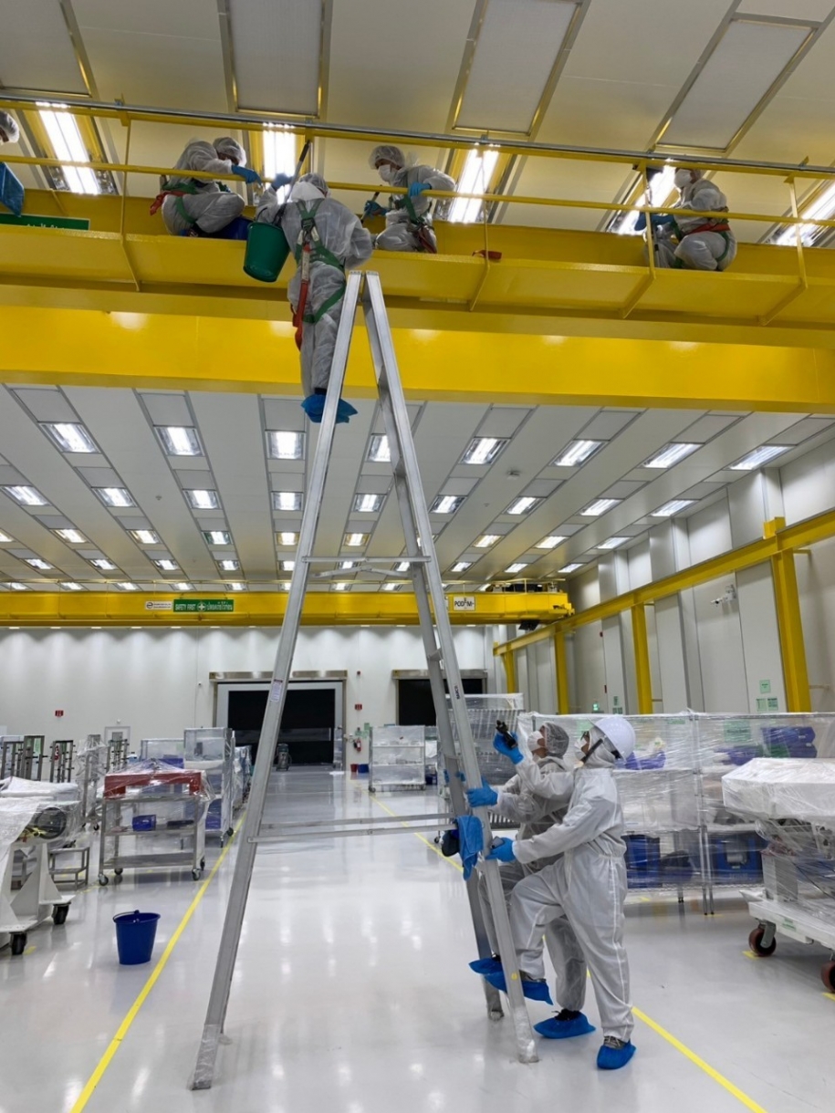 ทำความสะอาดที่สูง